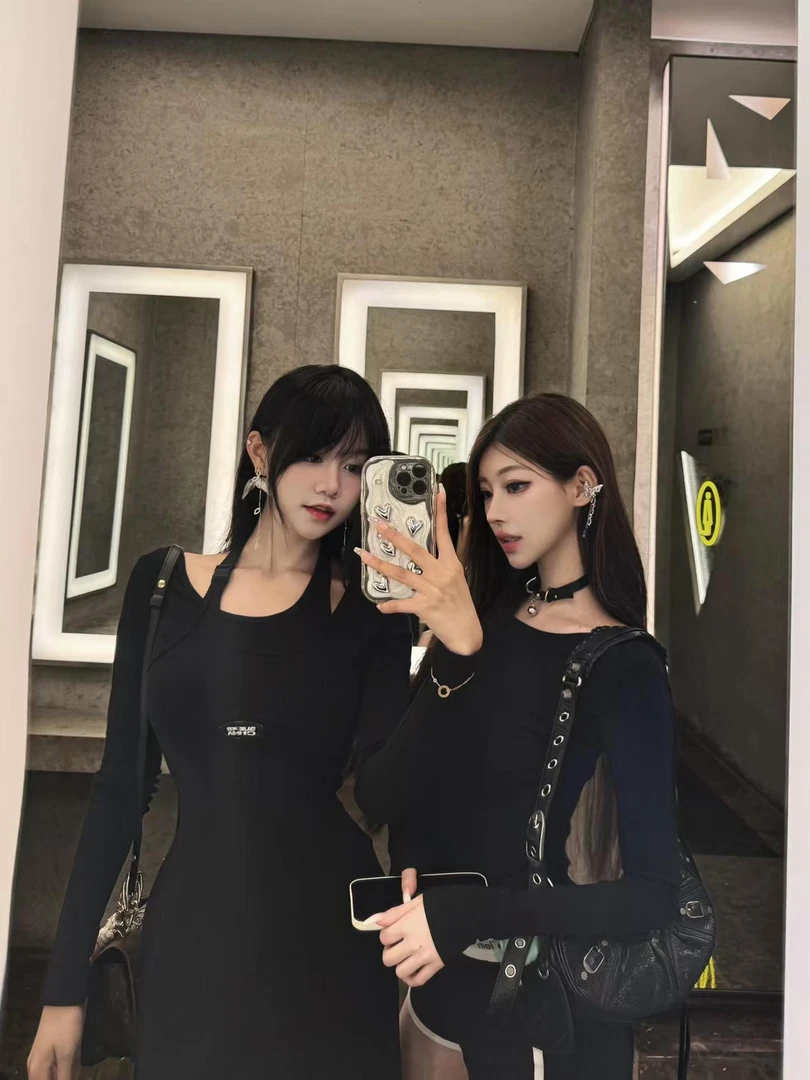 街潮修身连衣裙（不含配饰）-0361