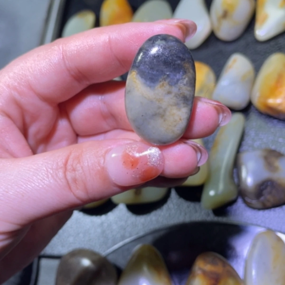 【闪购商品】颈饰未镶嵌和田玉