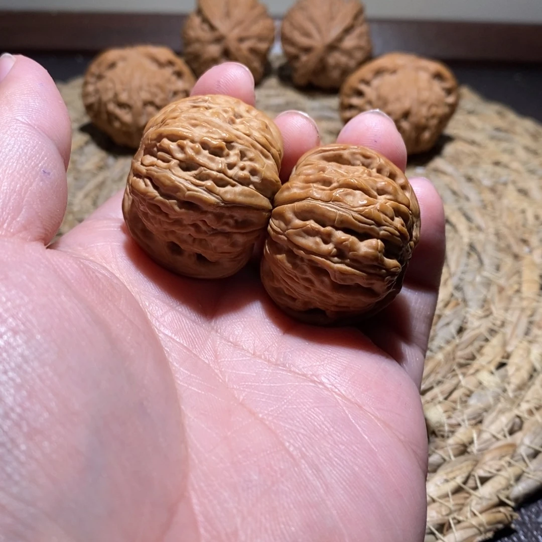 哇***害吊坠桃核36汉高楼