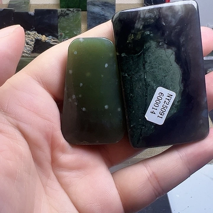 和田玉未镶嵌珠宝半成品