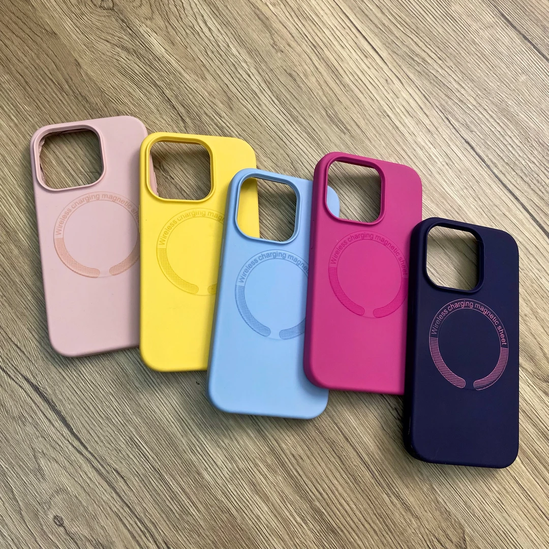 飞虎胜态硅胶高级ins风纯色简约磁吸手机壳苹果适用16/15/14/13套