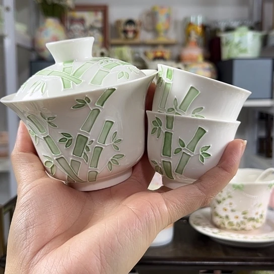 手绘高温釉下彩陶瓷