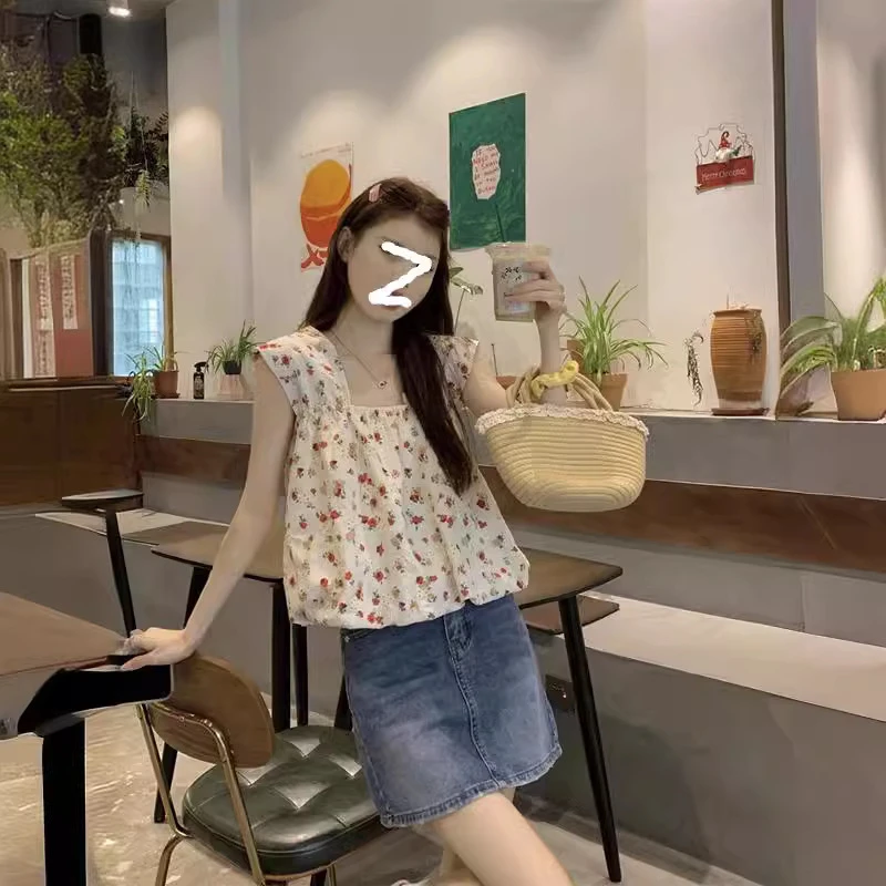 2024夏季新款无袖短款方领重工刺绣碎花背心上衣女遮肉显瘦T恤潮