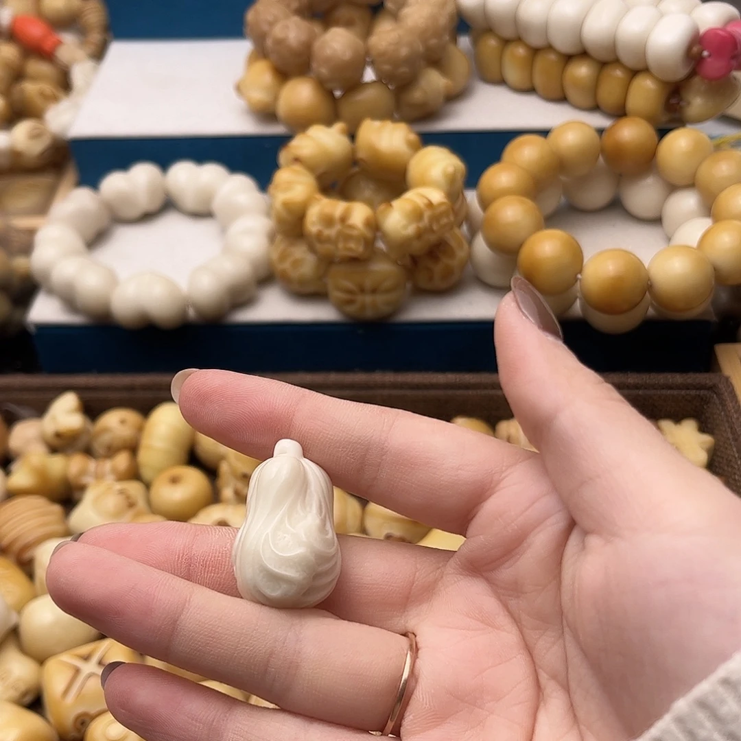 *****吊坠菩提根/象牙果