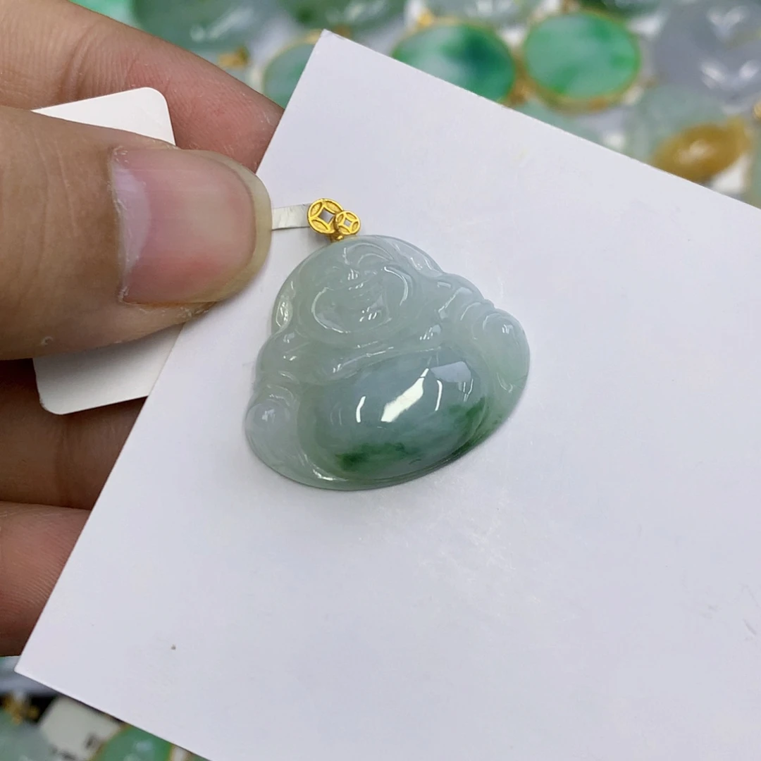 翡翠18K金镶嵌颈饰翡翠