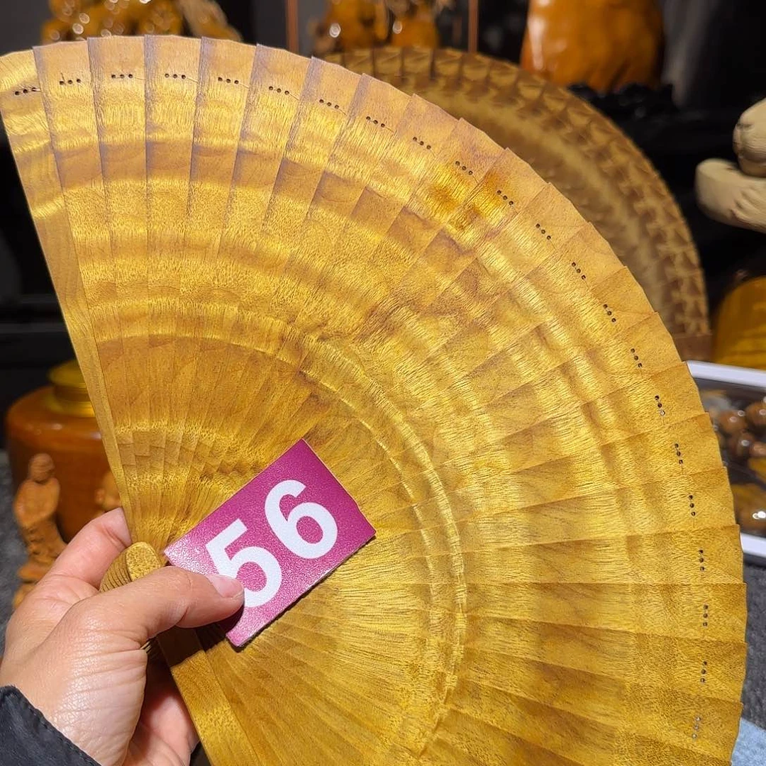 金丝楠伟***论金丝楠木扇子