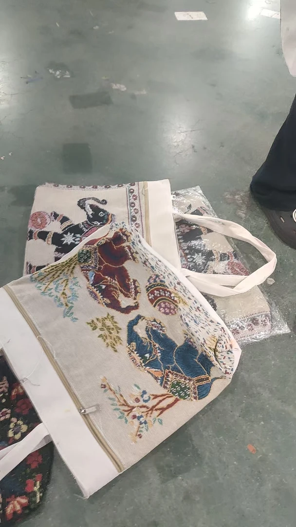 多色大款手提宝包包发1个