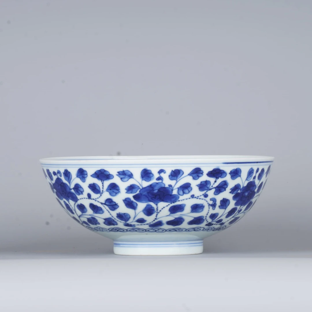 【拍卖】Lot.3217 青花缠枝花卉纹碗