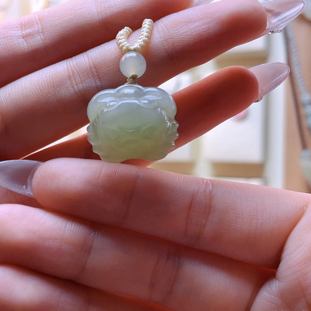 和田玉吊坠(赠链)未镶嵌鹤***月