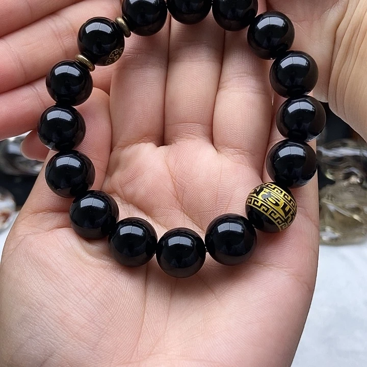 诺***儿水晶未镶嵌大型摆件（非配饰）