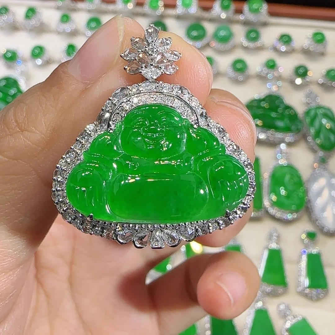 翡翠吊坠(不含链)18K金镶嵌