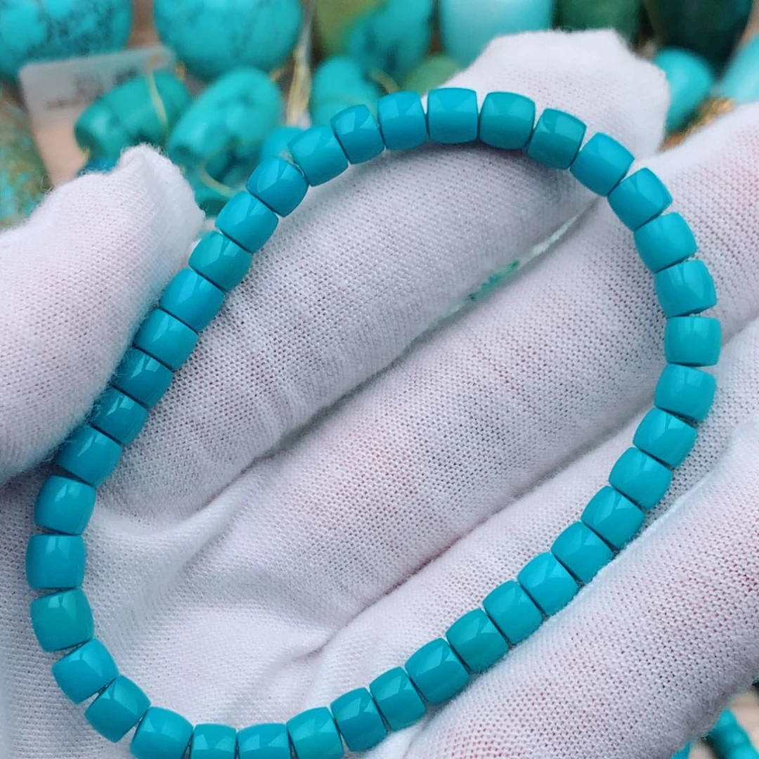 绿松石未镶嵌珠宝玉石