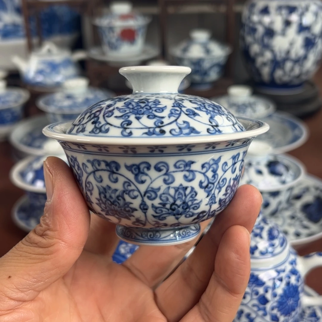 熊***猫陶瓷茶具缠枝莲盖碗