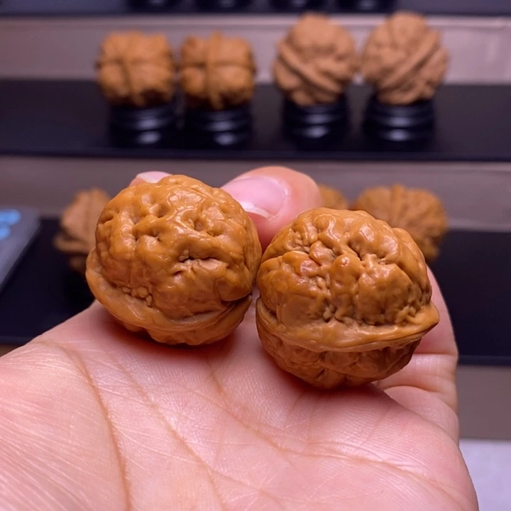 文玩核桃把件脑纹青蛙70