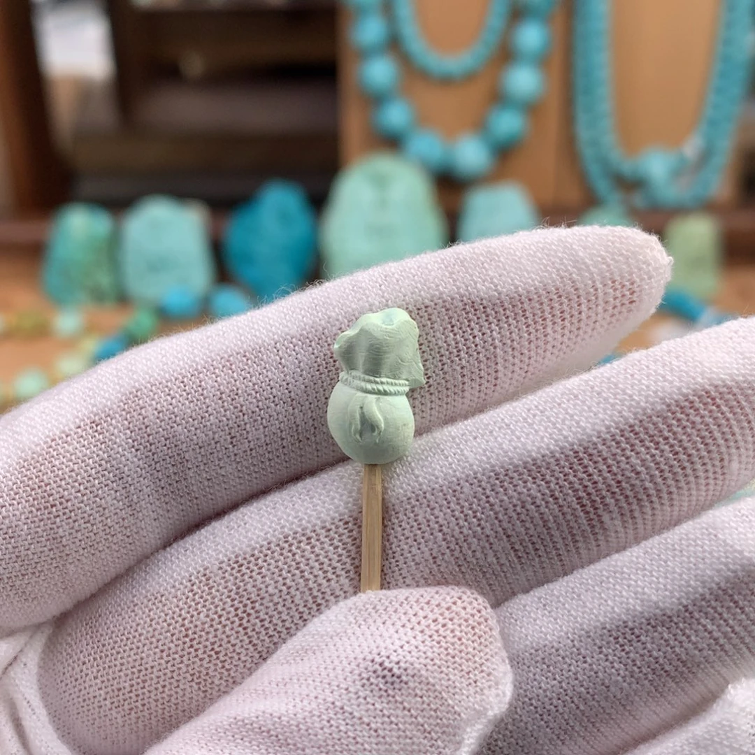 绿松石未镶嵌珠宝奇石