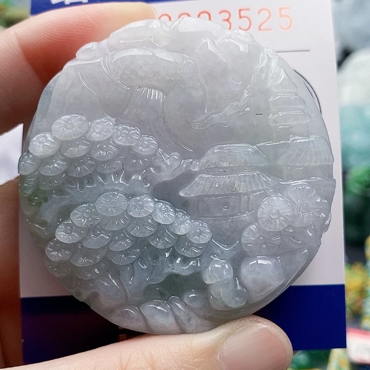 吊坠(不含链)未镶嵌翡翠