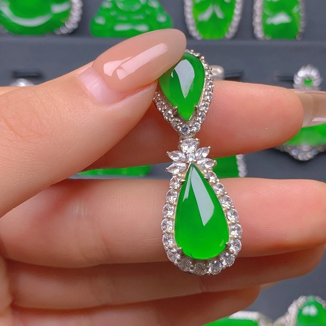 颈饰银S925镶嵌翡翠