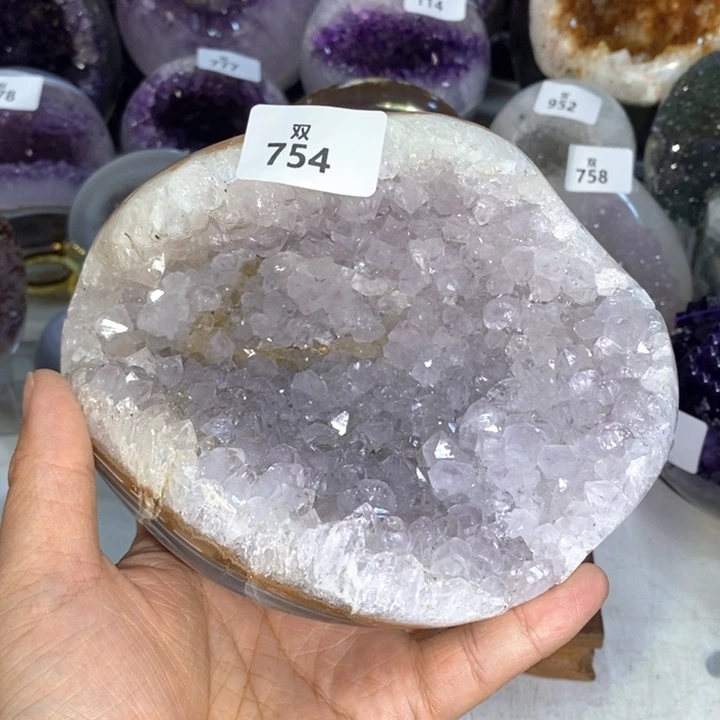 未镶嵌水晶大型摆件（非配饰）