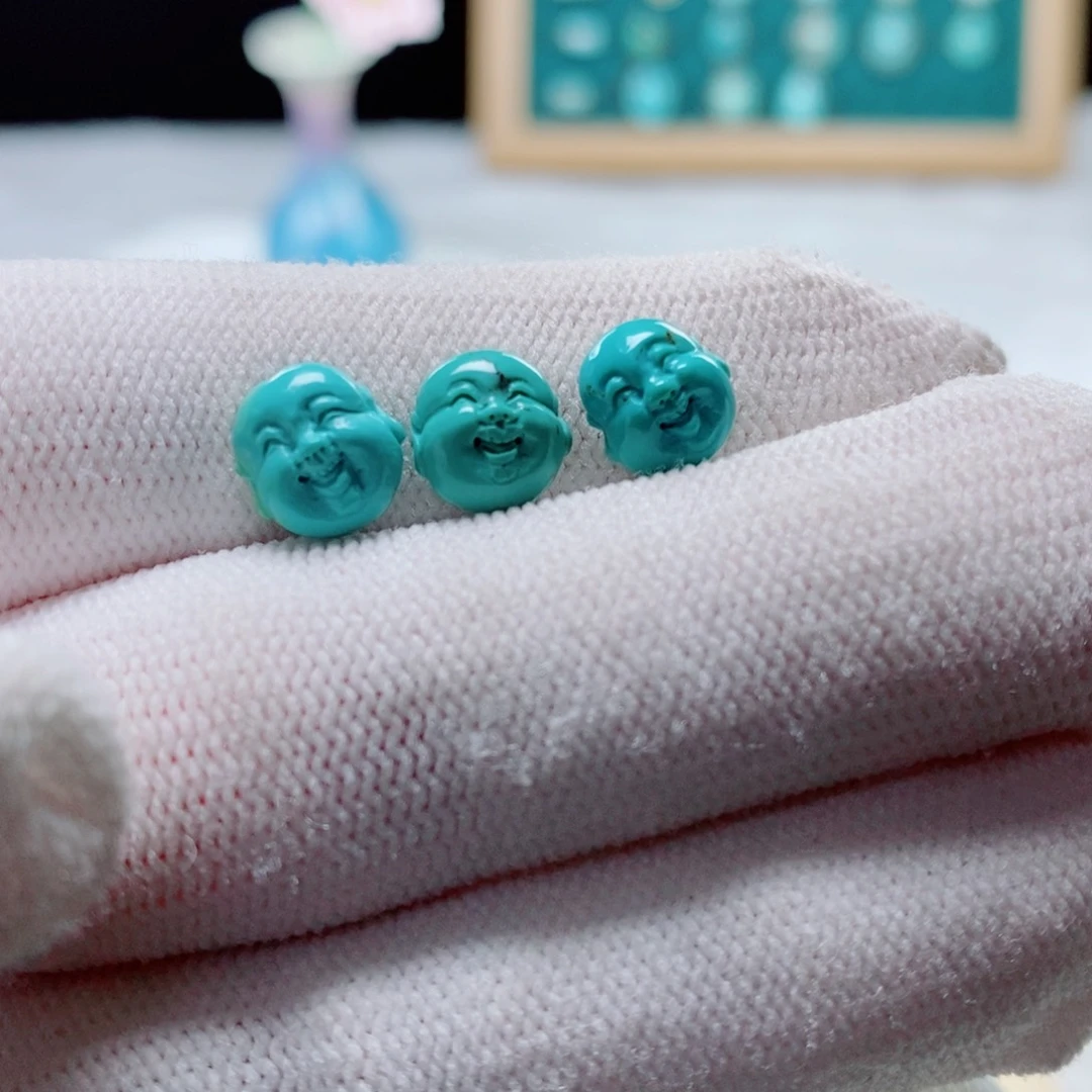 绿松石未镶嵌颈饰独**乐