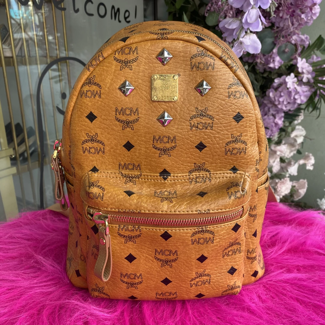 95新 MCM 经典干邑色双肩包