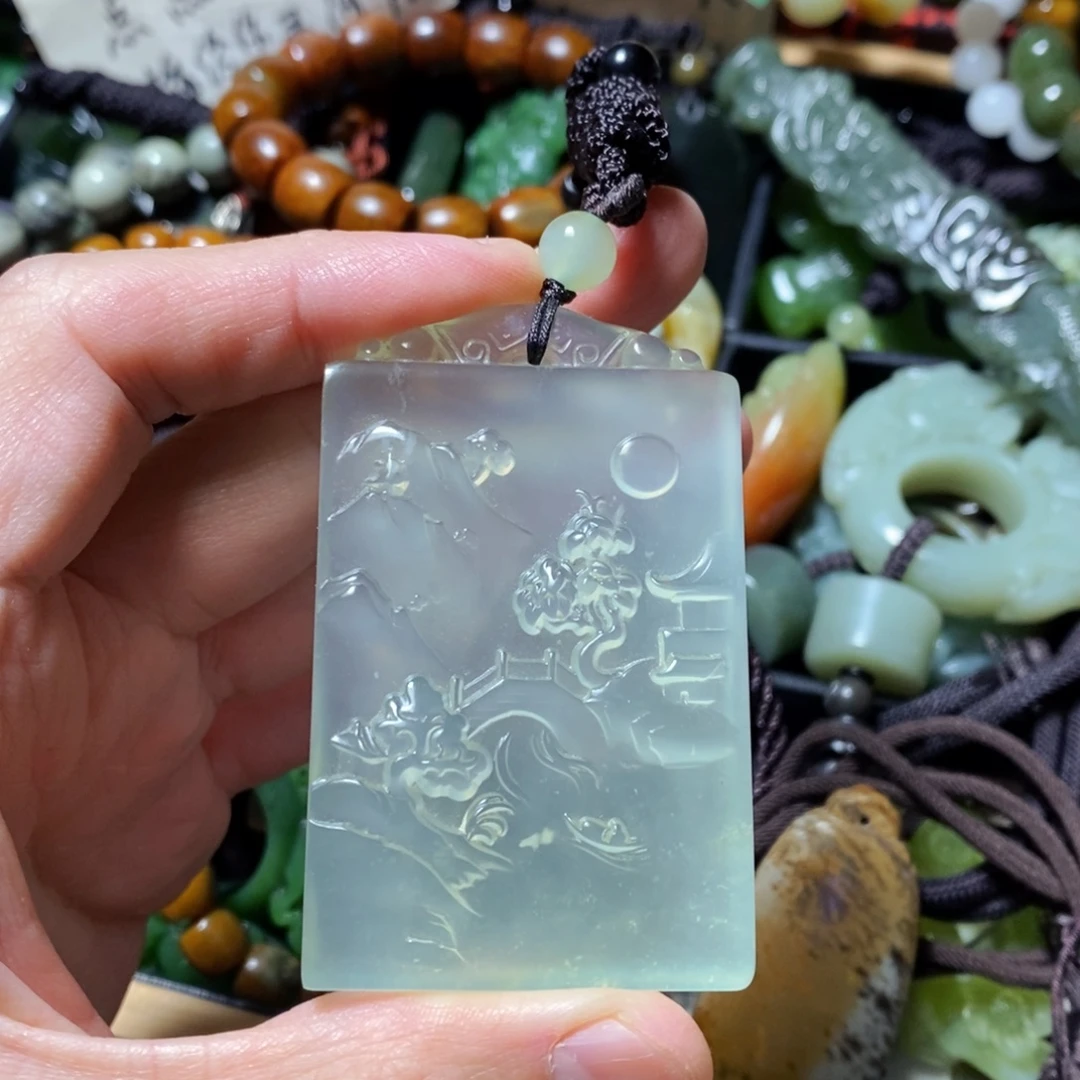 蛇纹石玉未镶嵌颈饰