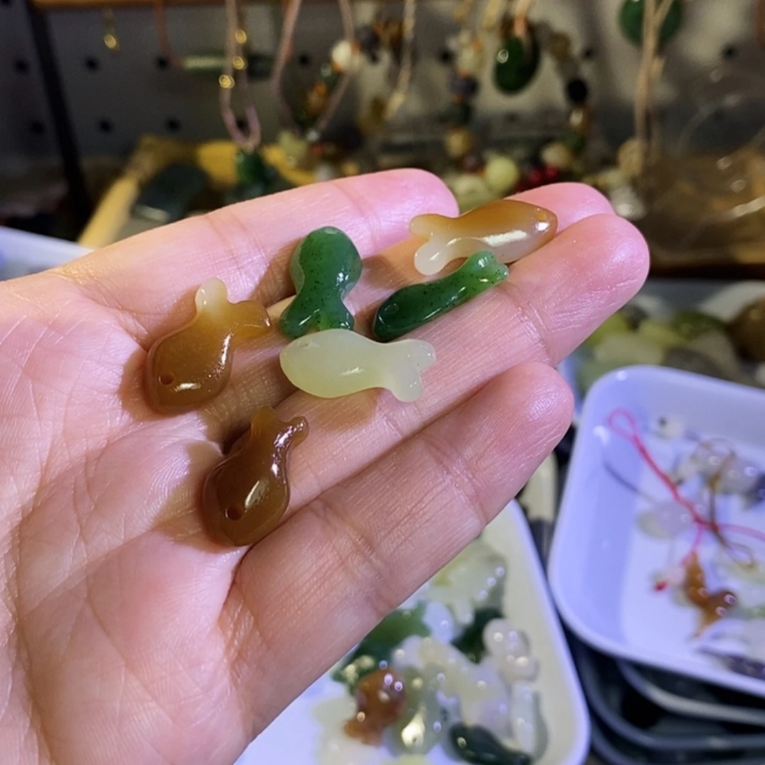 如***懿和田玉未镶嵌手链