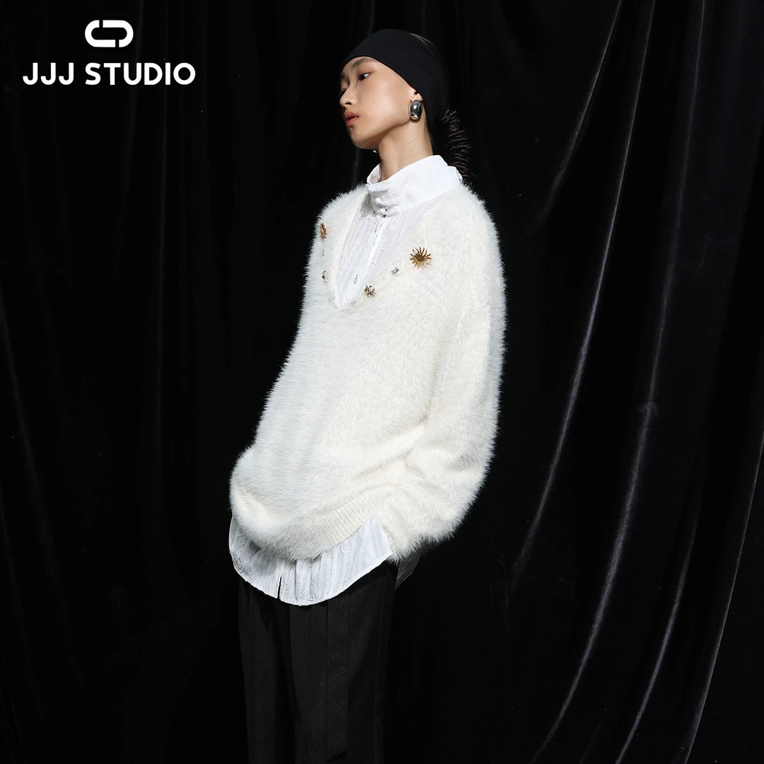 JJJ STUDIO 白色时尚百搭宽松毛绒秋冬套头针织衫JDWWW1N395