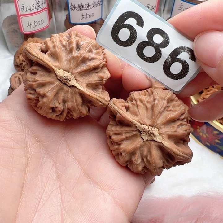 吊坠文玩核桃文玩686