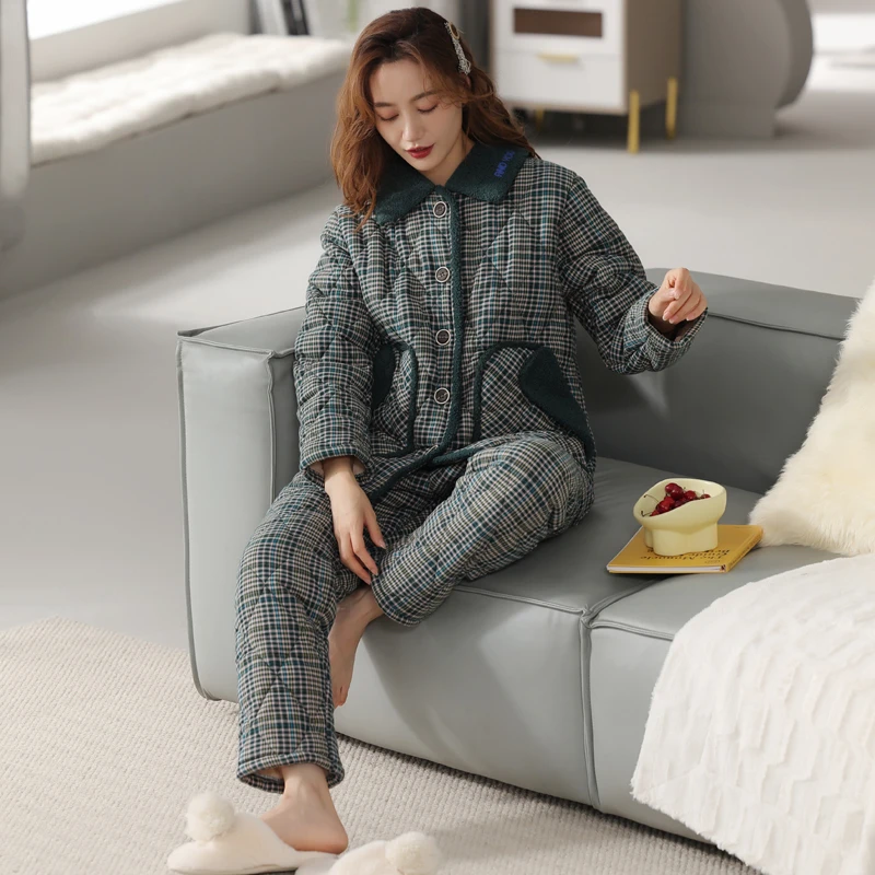 可外穿睡衣女秋冬季保暖加绒加厚三层夹棉中年妈妈纯棉家居服套装