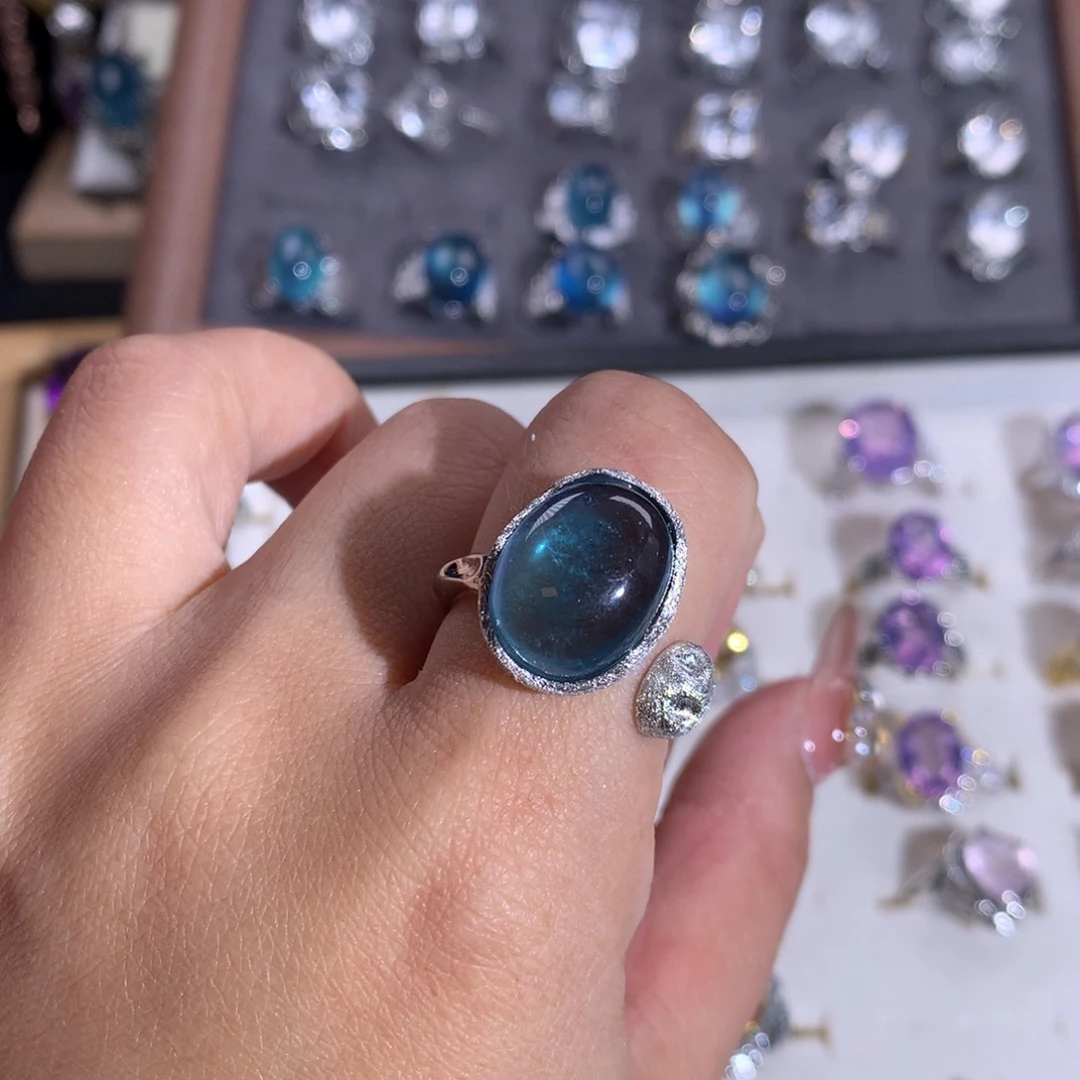 【闪购商品】水晶戒指银S925镶嵌十****s戒指