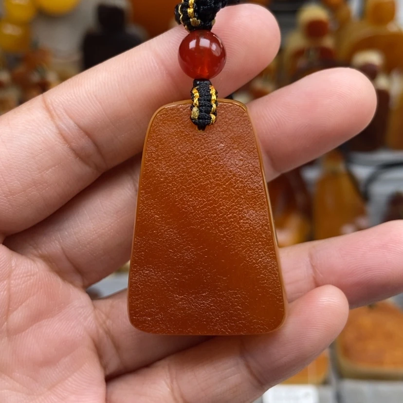 【闪购商品】琥珀颈饰未镶嵌