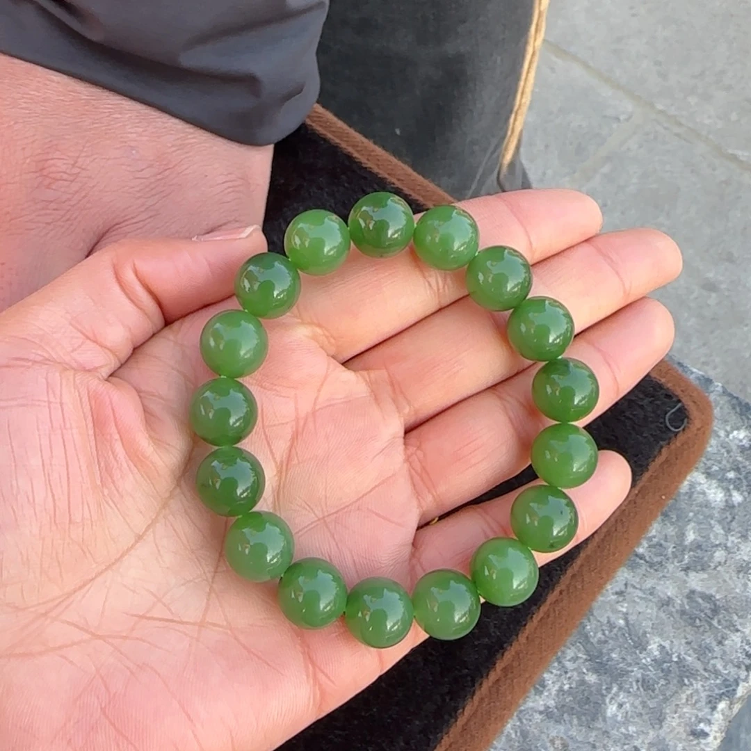 和田玉未镶嵌手链俄碧果绿卡12