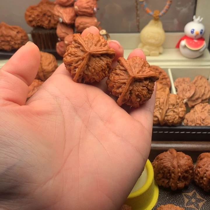 吊坠文玩核桃40尺寸吗猫头鹰奔驰