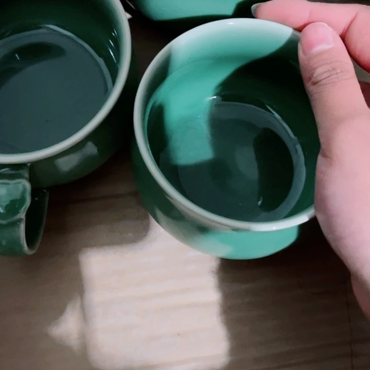 亮***子哈哈哈哈哈哈哈哈哈碗