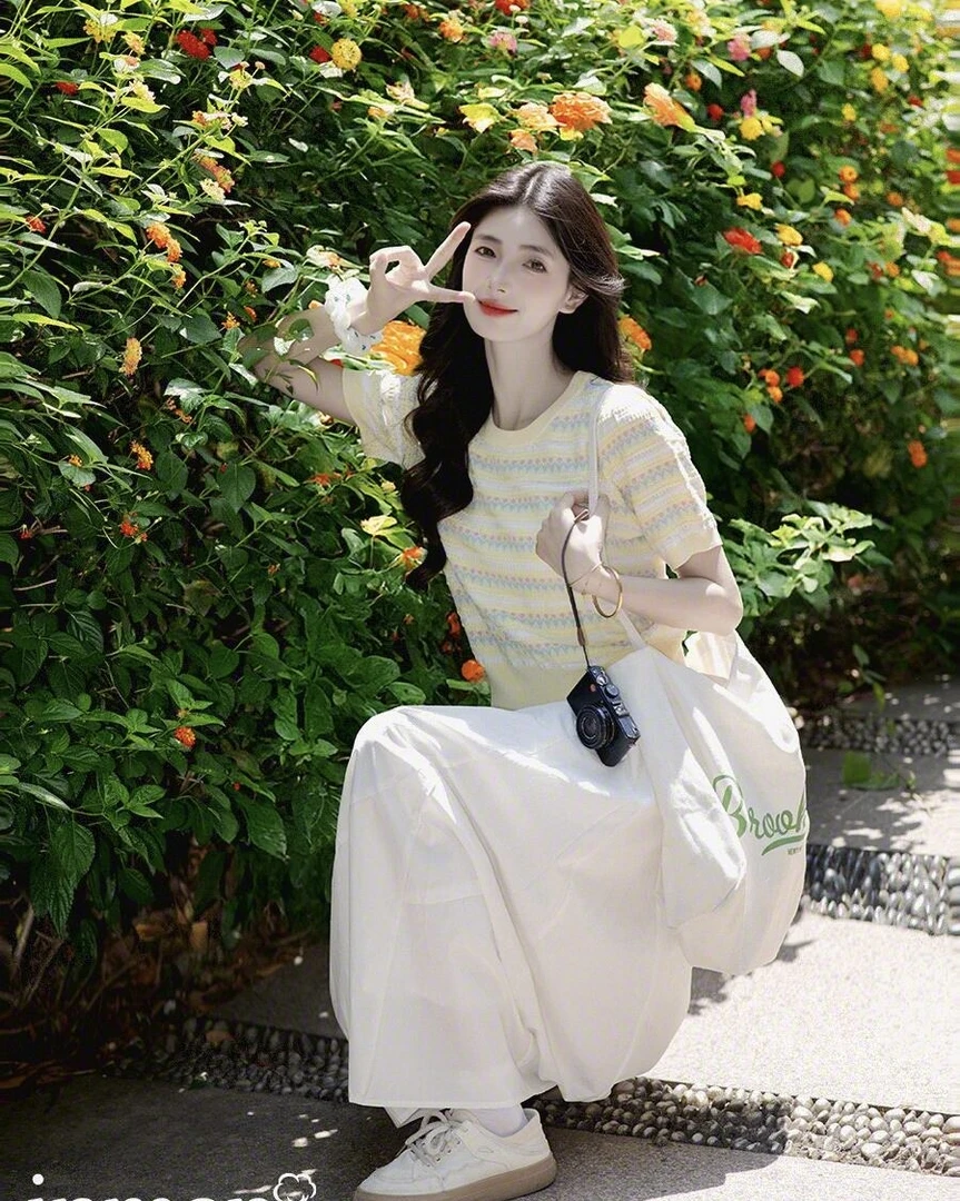 巨好看的夏日多巴胺穿搭小个子森系黄色条纹T恤女