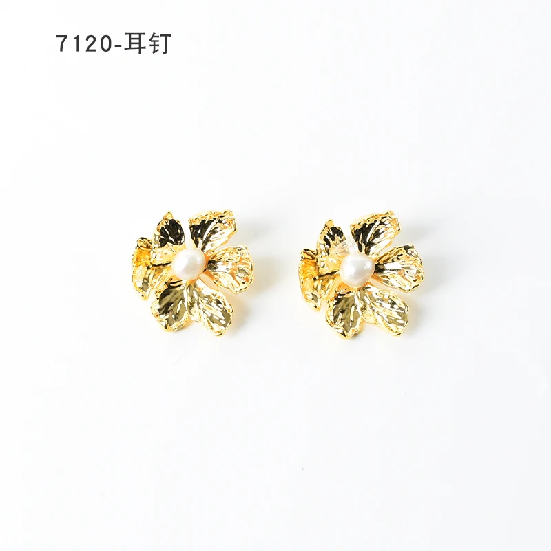 铜合金耳饰 少女风山茶花耳饰白色手工女复古设计师饰品耳钉~7120