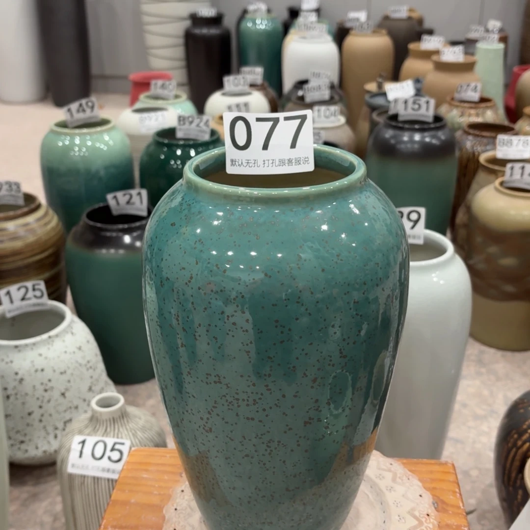 摆件077 景德镇陶瓷花瓶高27口9.5