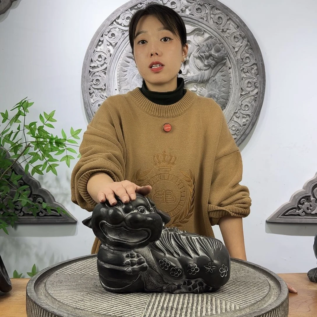 石材青石雕刻曹德旺同款貔貅长度30厘米