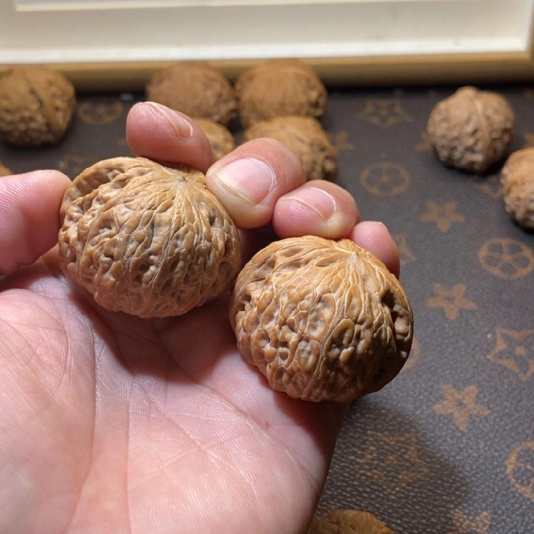 ****发桃核吊坠铁锤妹妹全品