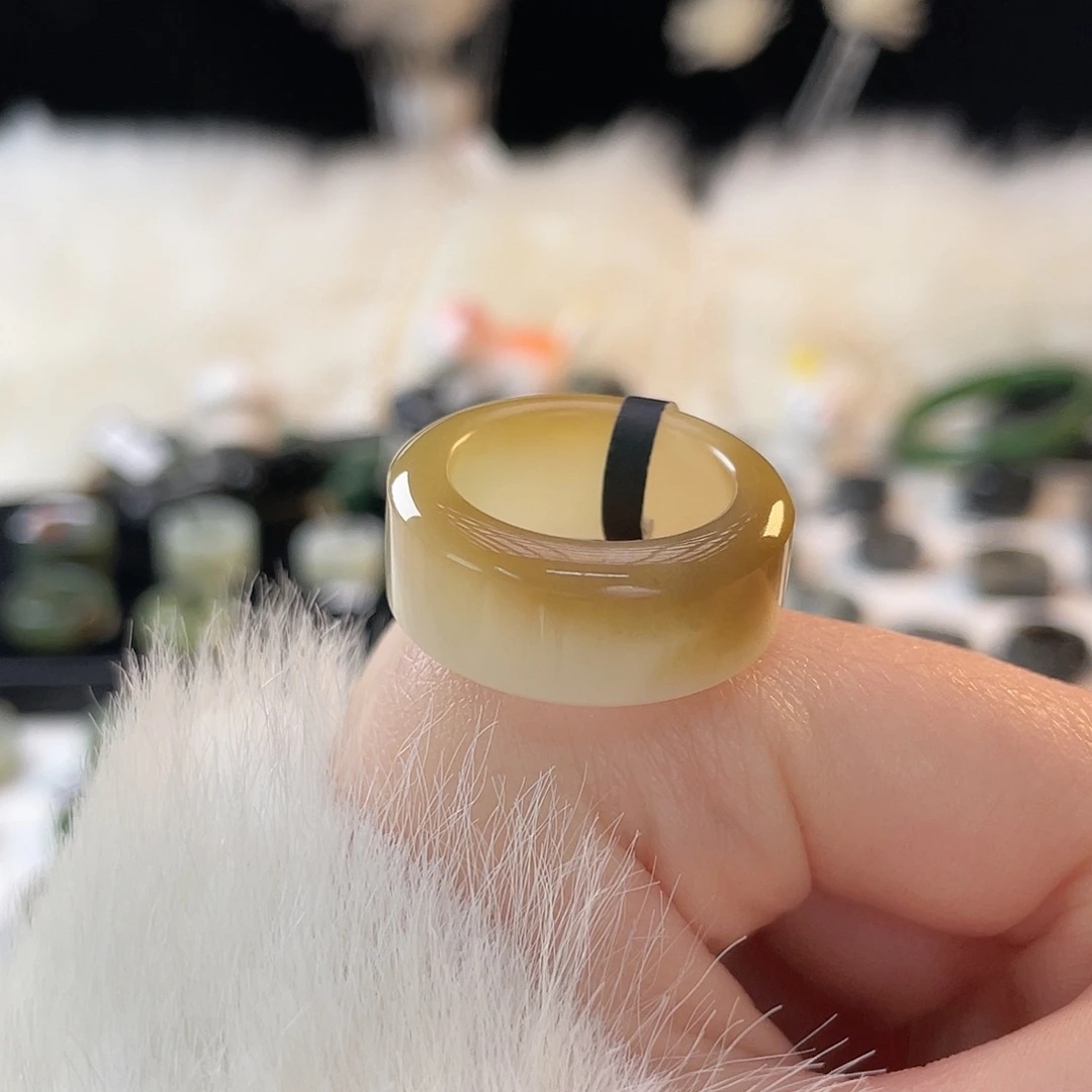 和田玉未镶嵌戒指k62 奶盖糖圆切18.0mn