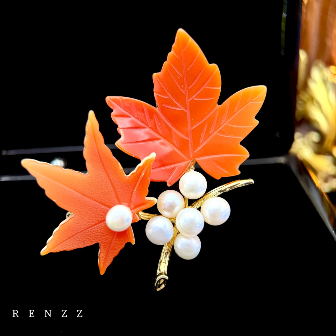 铜合金贝壳胸针 3759橘红螺系列设计师定制款贝壳枫叶胸针