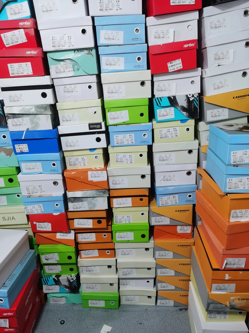 900-1100女鞋过款孤品叫号拍