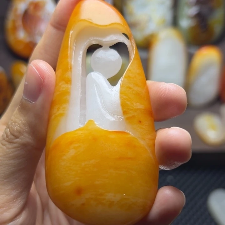 和田玉未镶嵌颈饰