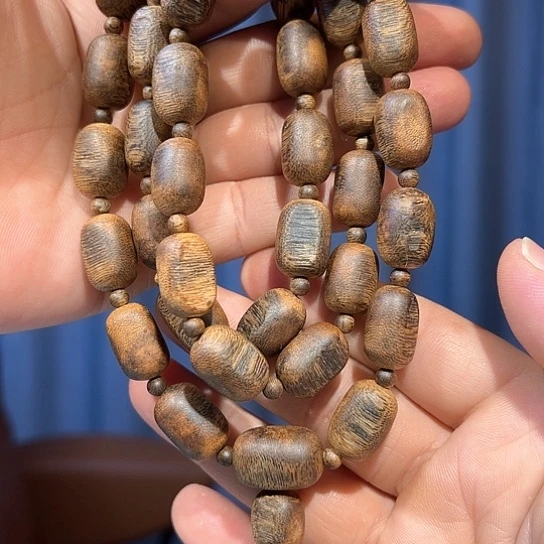 沉香手串白棋留疤1.1多样性发货1条