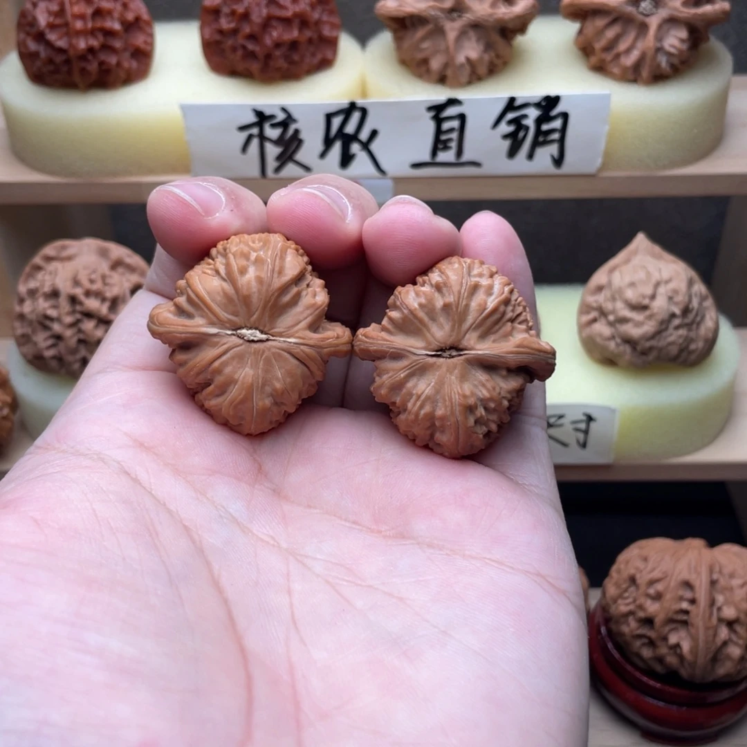 *****吊坠文玩核桃全品白狮子34➕交友价