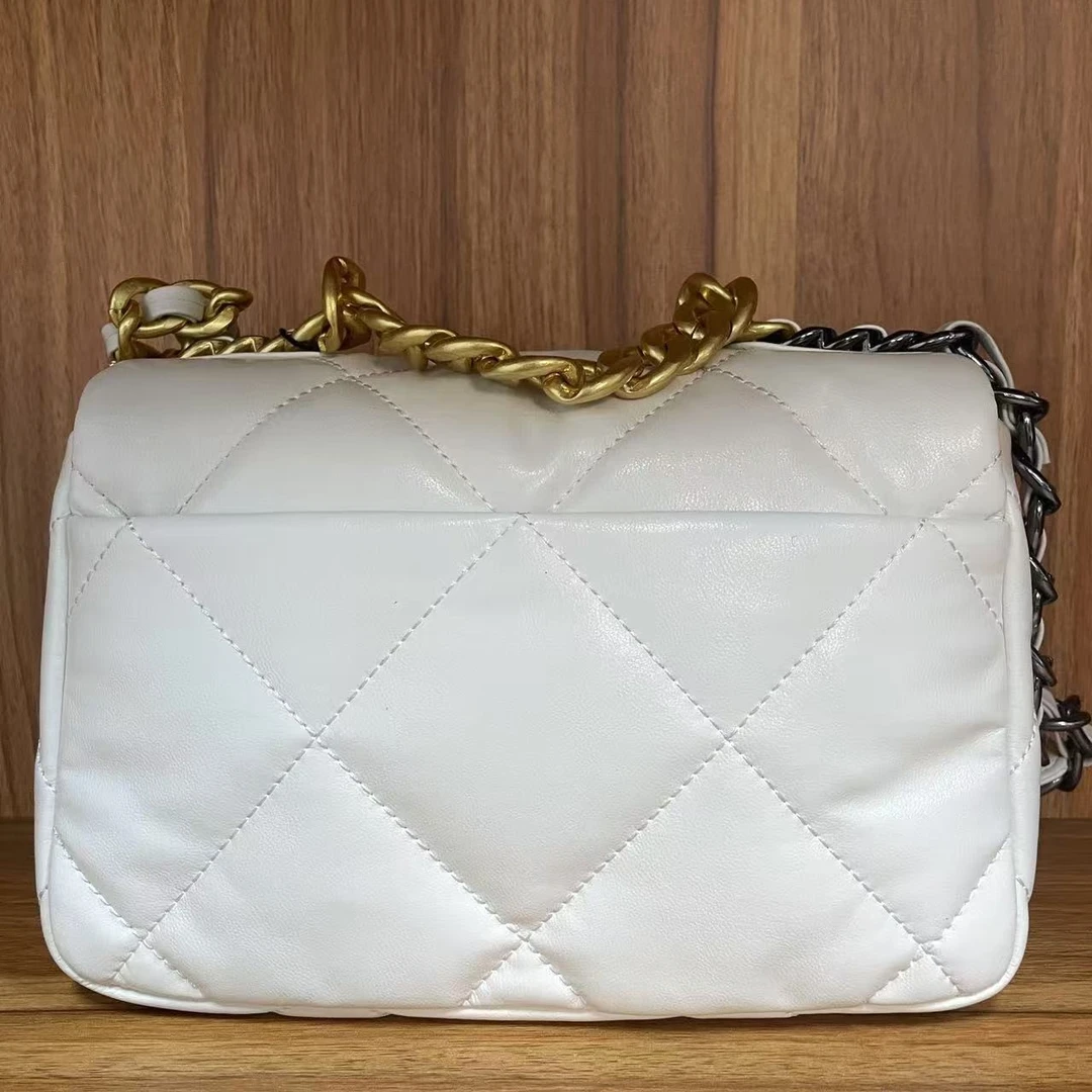 时尚新款真皮女包头斜挎包26CM 10106-1 白色