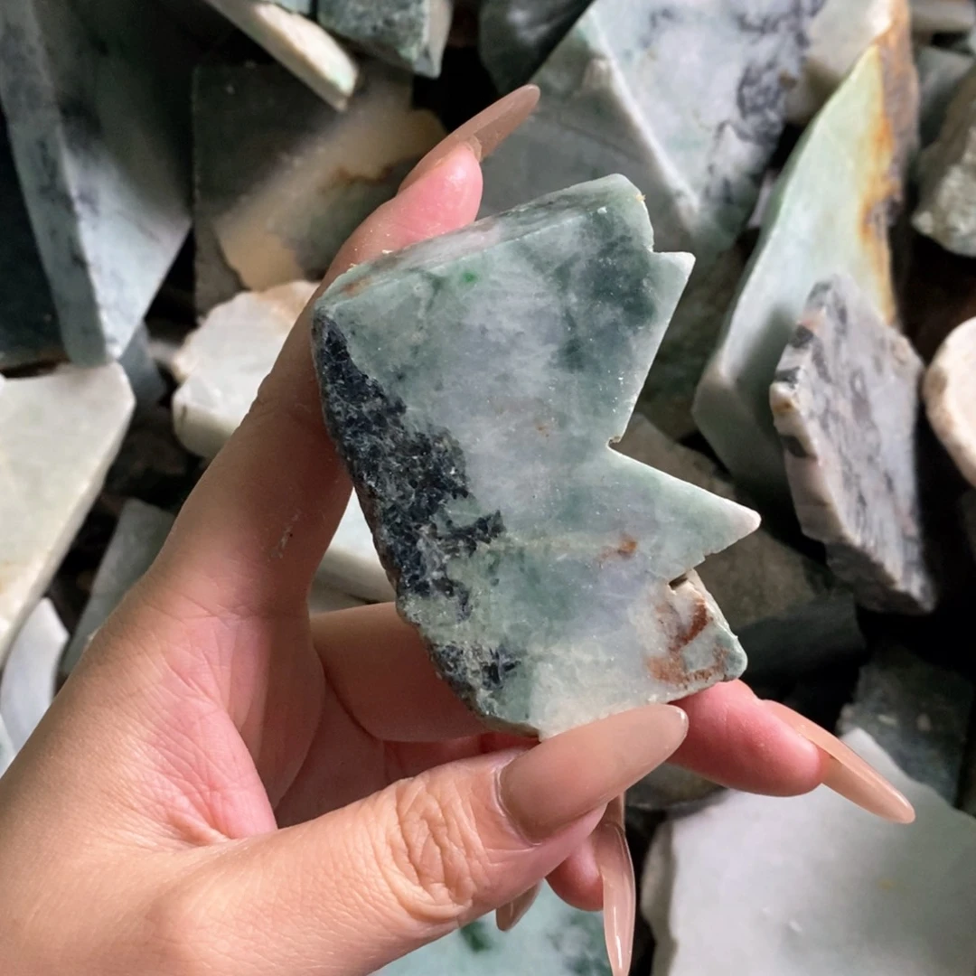 颈饰未镶嵌翡翠天然翡翠