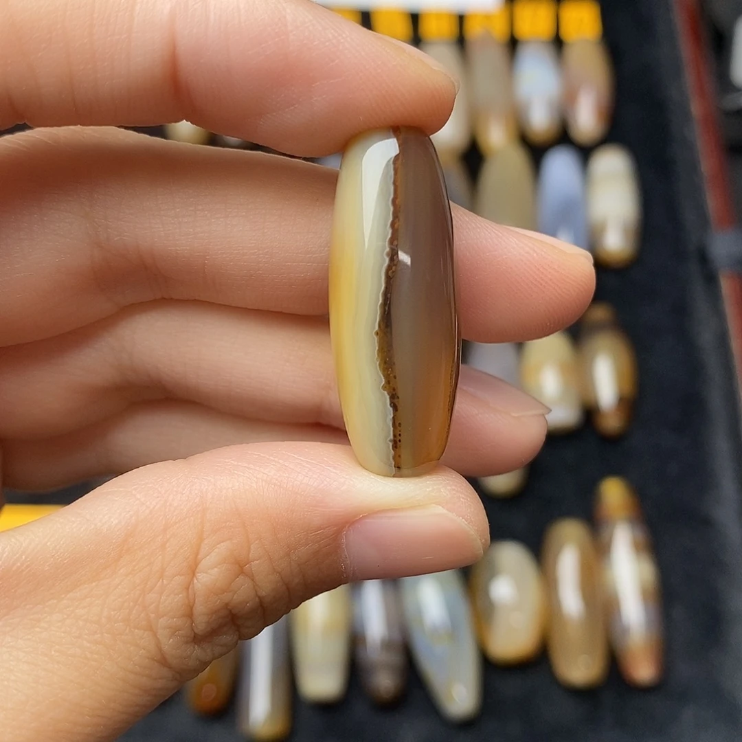 *****未镶嵌颈饰玛瑙/玉髓