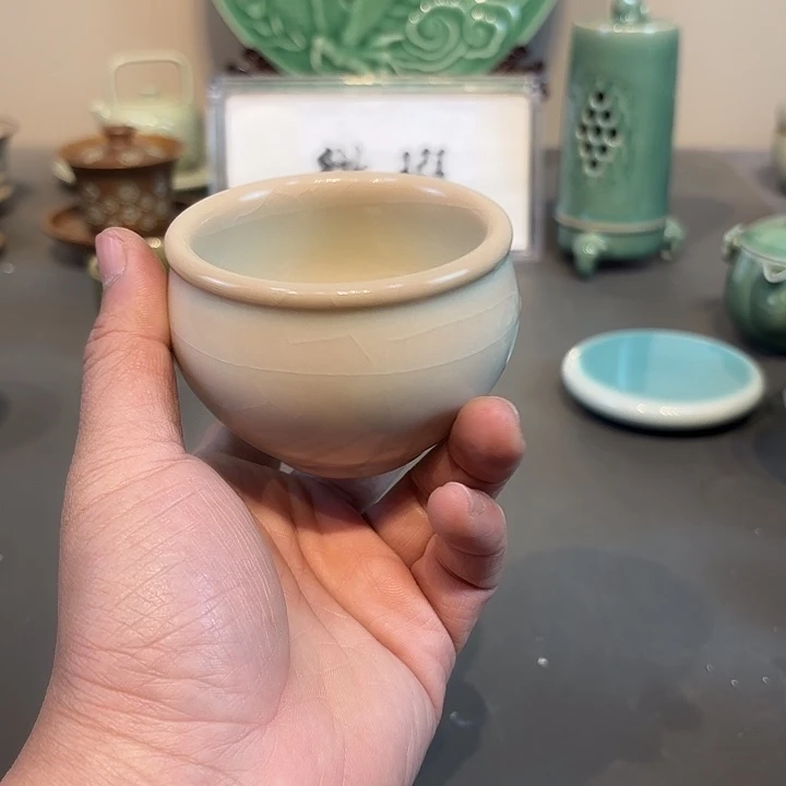 瓷片龙泉青瓷福利青瓷