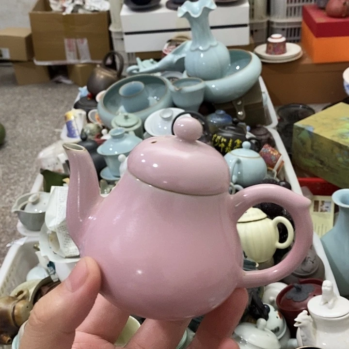 陶瓷艺术品及陶瓷壶